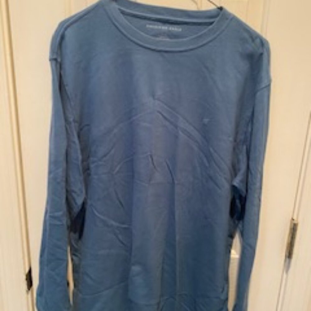 American Eagle Men's Large T Shirt